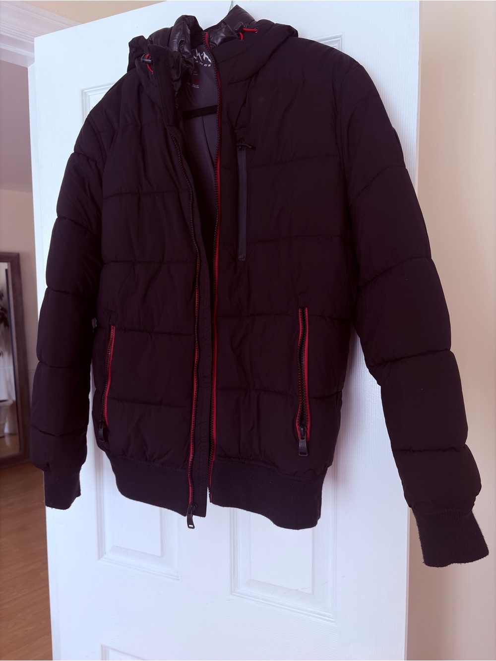 Men's Black Puffer Jacket with Red Accent - Hooded Winter Coat